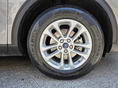 Ford Kuga 2.0 EcoBlue Hybrid 150 CV 2WD Titanium (20)