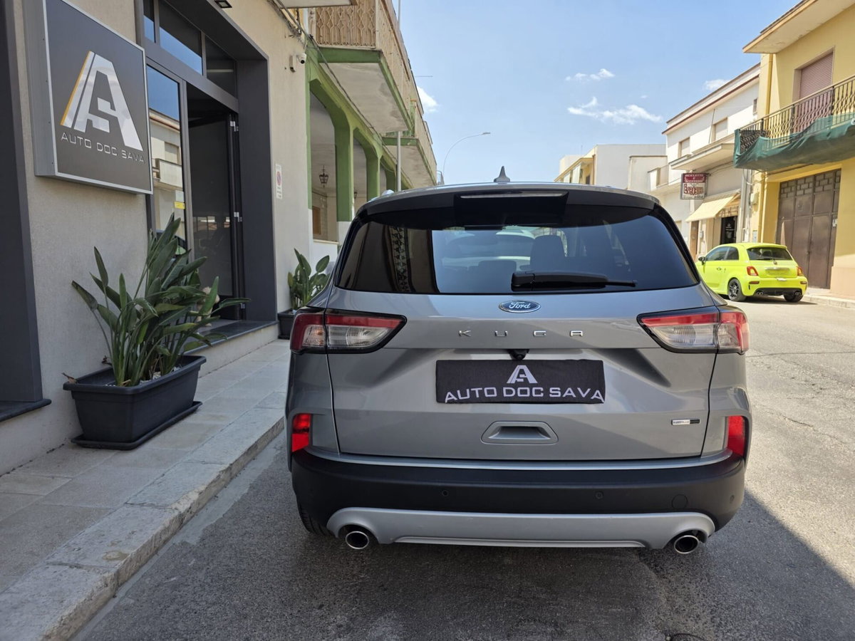 Ford Kuga 2.0 EcoBlue Hybrid 150 CV 2WD Titanium (6)