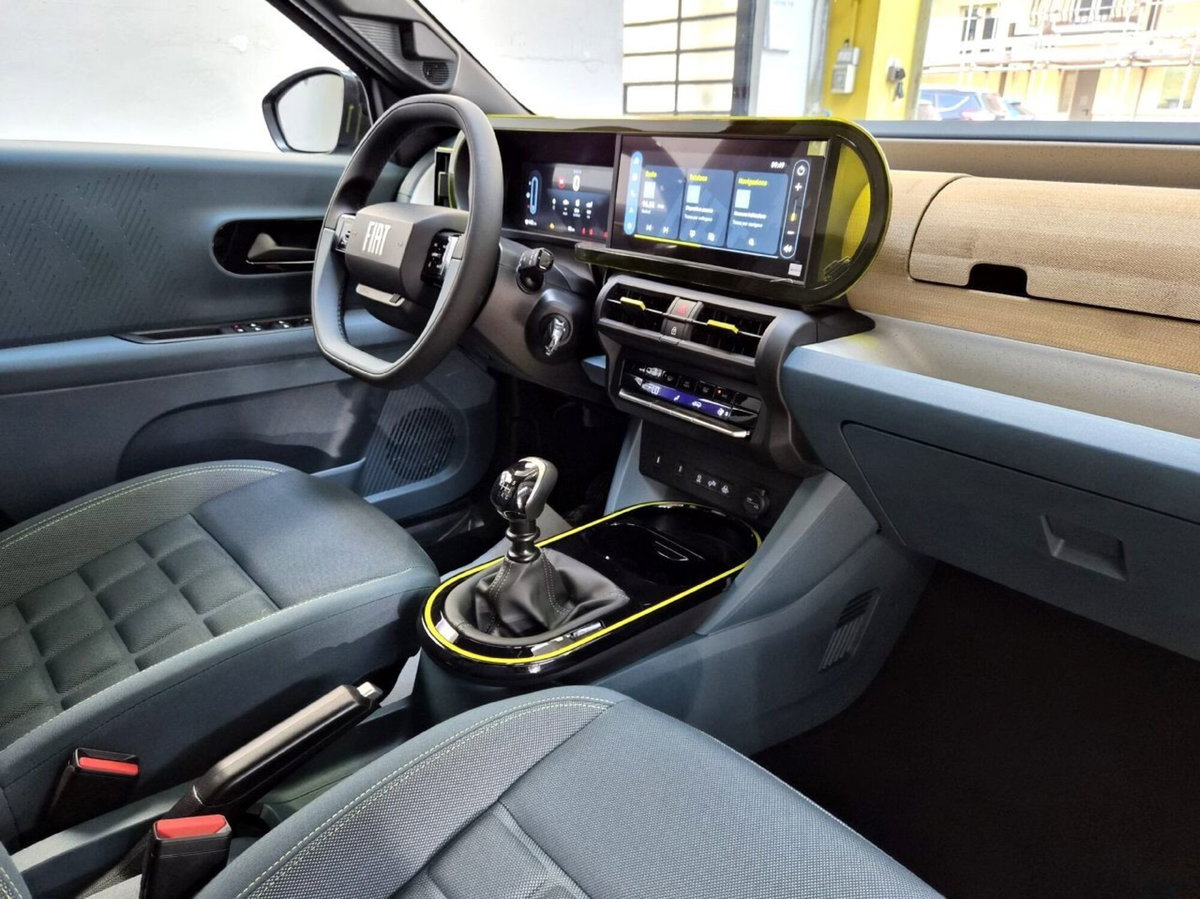 Fiat Grande Panda 1.2 La Prima 100cv (7)