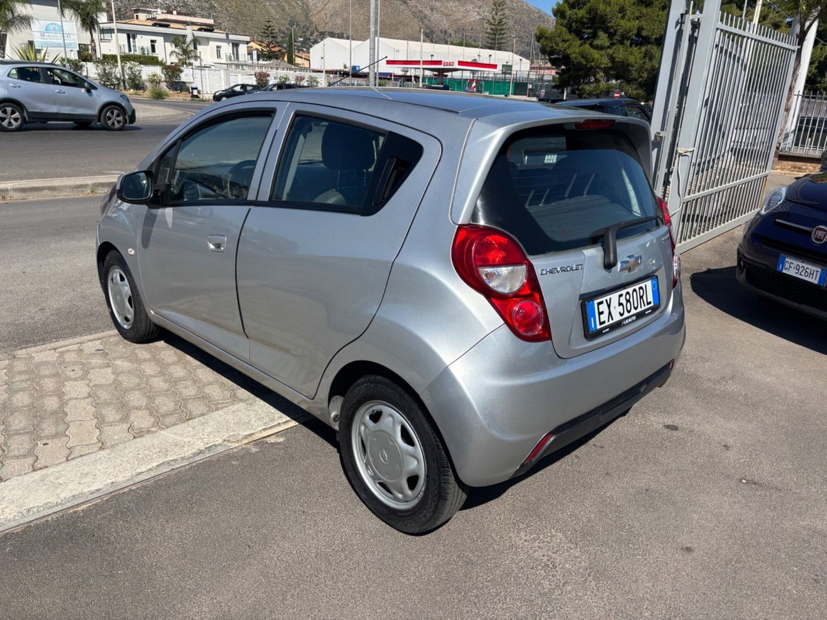 Chevrolet Spark 1.0 LS (8)