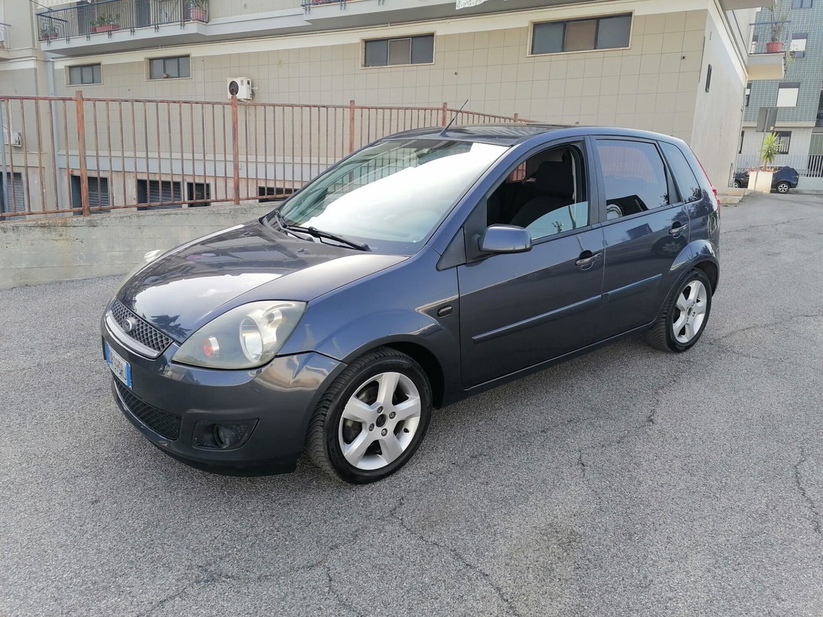 Ford Fiesta 1.4 TDCi 5p. Ghia