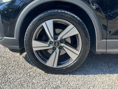 Audi Q2 Q2 30 TFSI Identity Black (5)