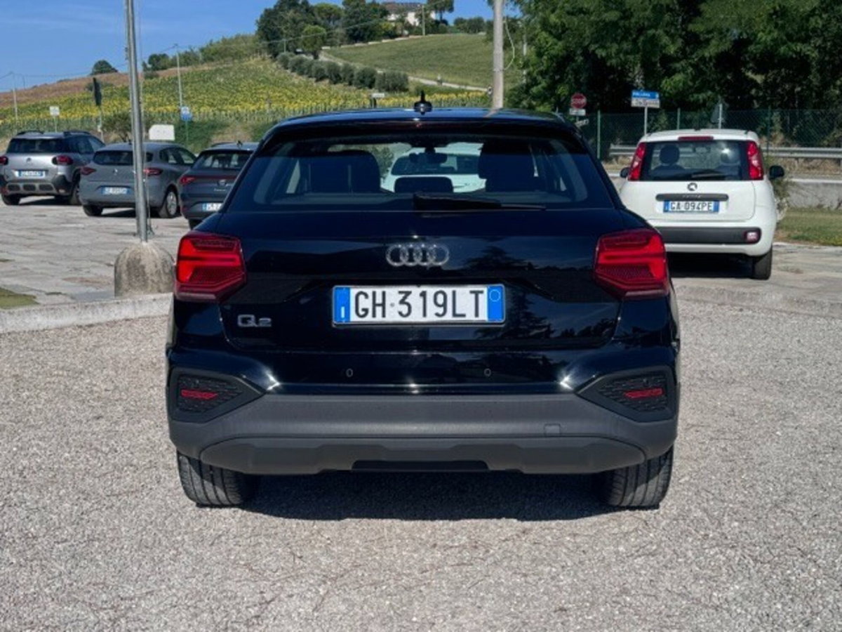 Audi Q2 Q2 30 TFSI Identity Black (7)