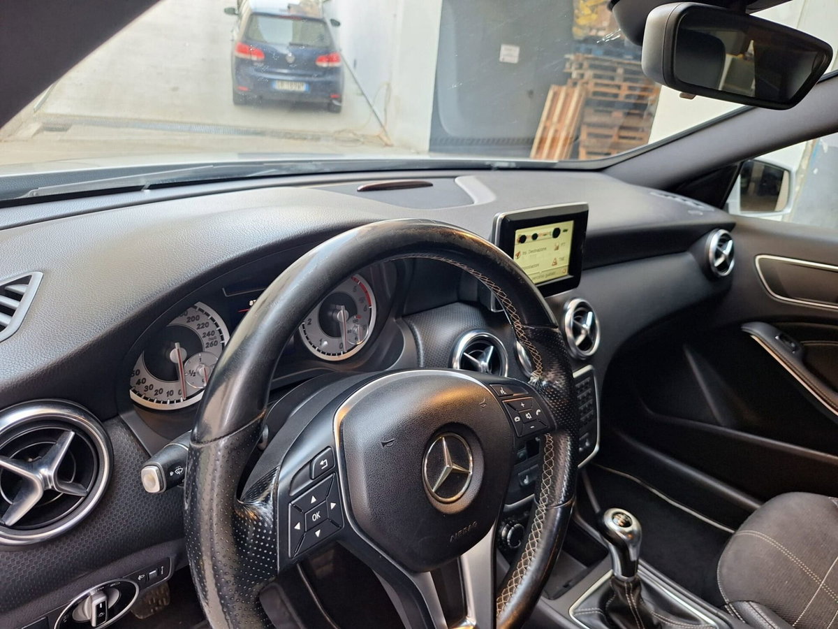 Mercedes-Benz Classe A 180 CDI Sport (15)