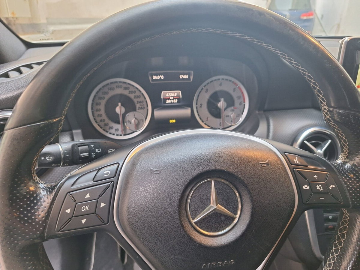 Mercedes-Benz Classe A 180 CDI Sport (17)