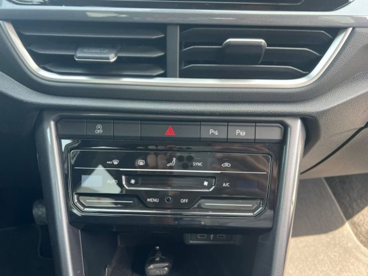 Volkswagen T-Roc 1.0 TSI Style (12)