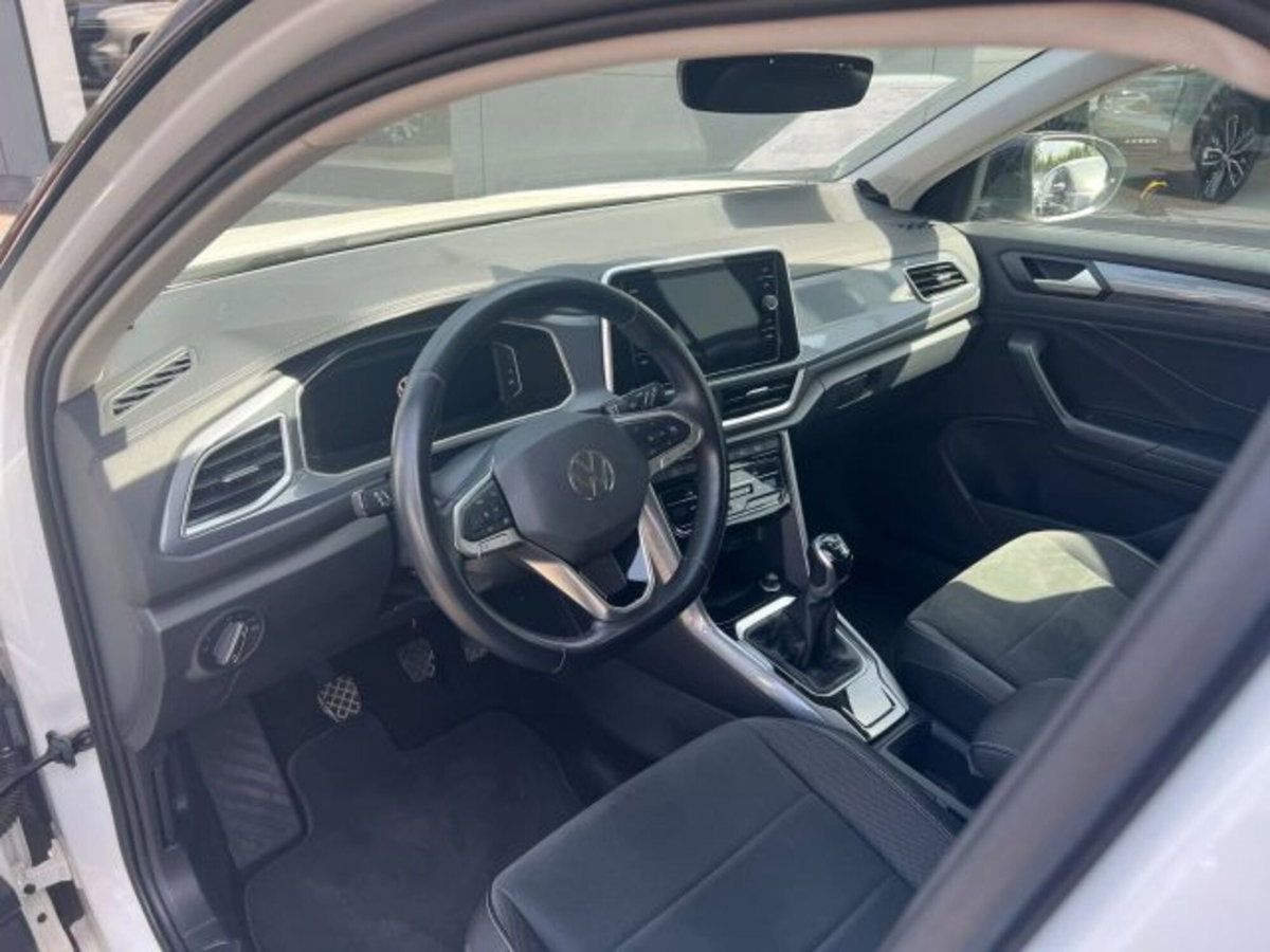 Volkswagen T-Roc 1.0 TSI Style (8)