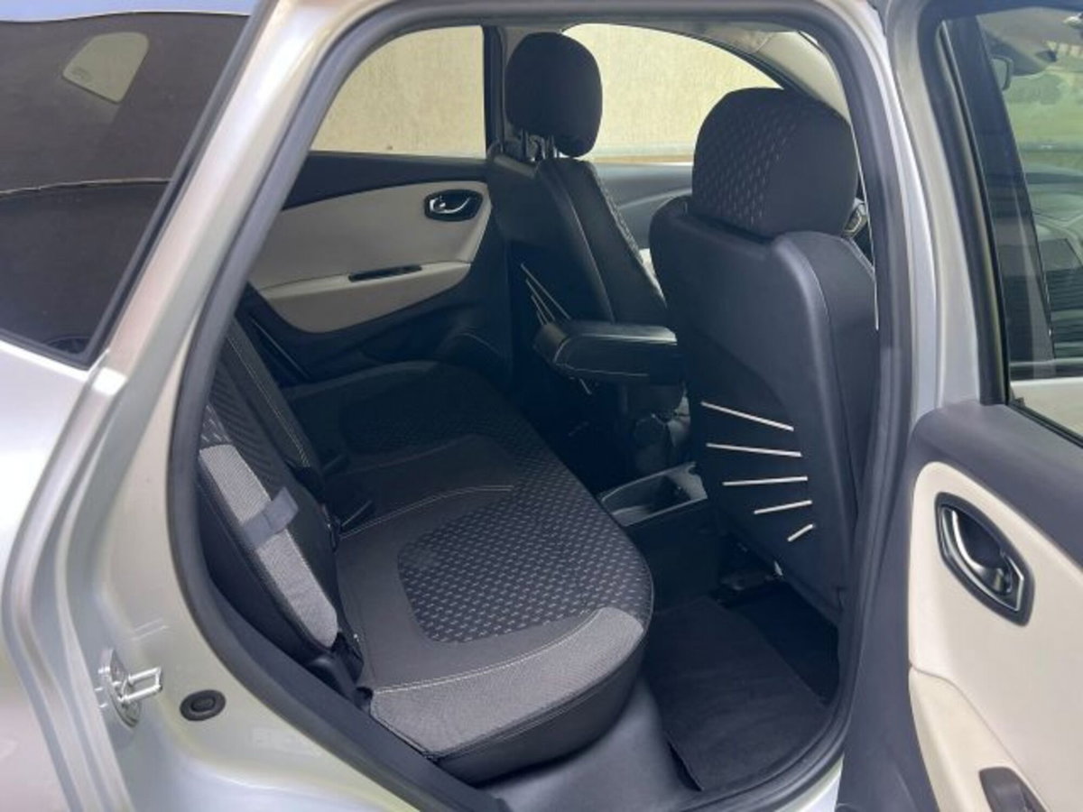 Renault Captur dCi 8V 110 CV Start&Stop Energy Intens (13)