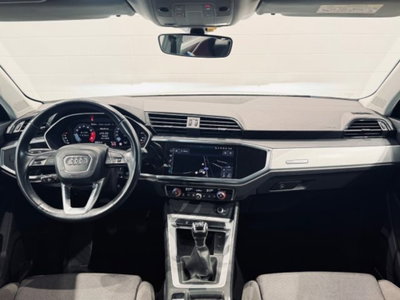 Audi Q3 35 TFSI Business Advanced (10)