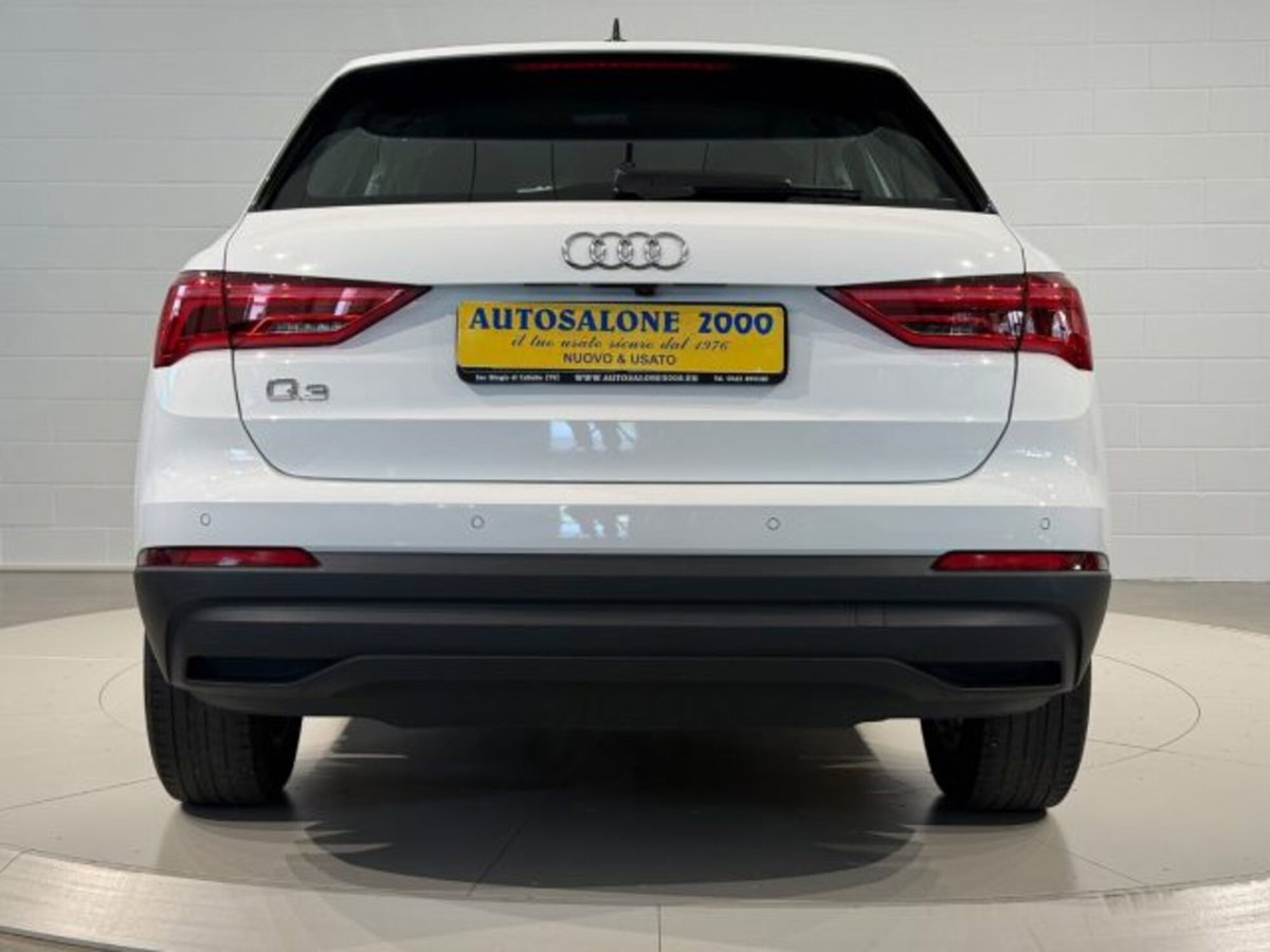 Audi Q3 35 TFSI Business Advanced (4)