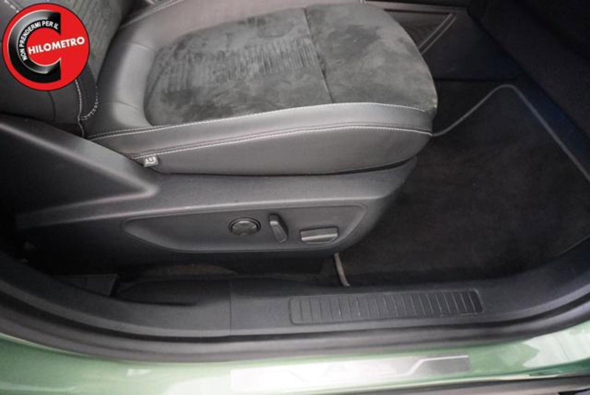 Ford Kuga 2.5 Full Hybrid 190 CV CVT 2WD ST-Line X (15)