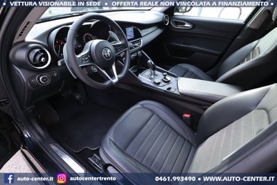 Alfa Romeo Giulia 2.0 Turbo 200 CV AT8 (10)