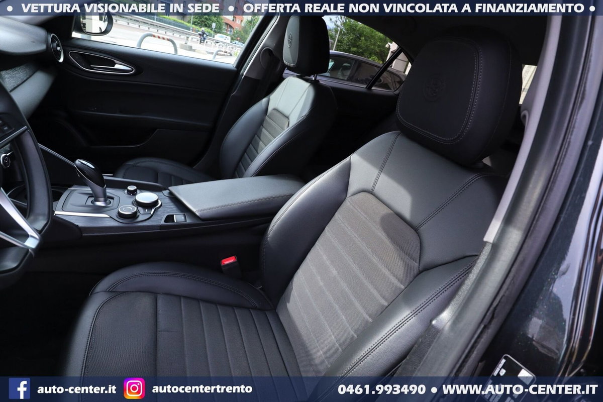 Alfa Romeo Giulia 2.0 Turbo 200 CV AT8 (11)