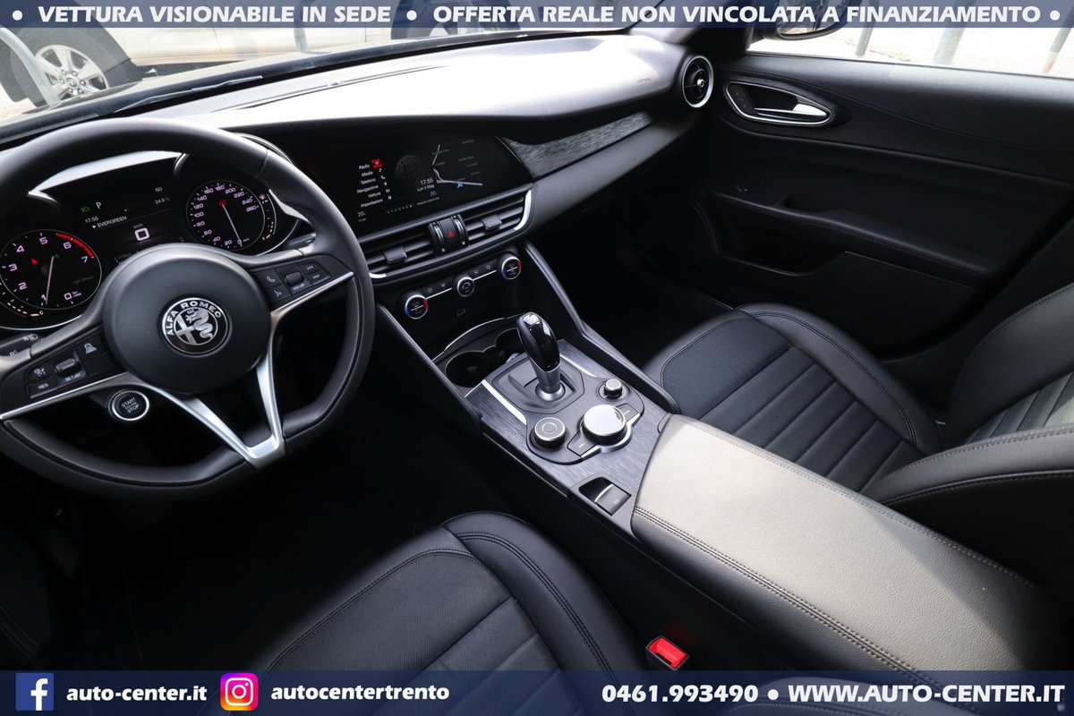 Alfa Romeo Giulia 2.0 Turbo 200 CV AT8 (13)