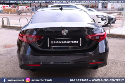 Alfa Romeo Giulia 2.0 Turbo 200 CV AT8 (6)