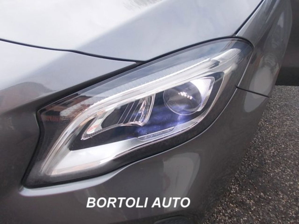 Mercedes-Benz GLA SUV 200 d Business (13)