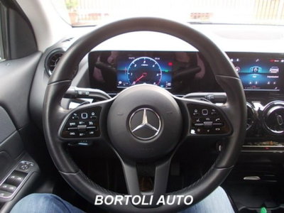 Mercedes-Benz GLA SUV 200 d Business Extra auto (11)