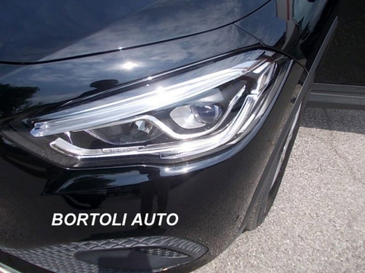 Mercedes-Benz GLA SUV 200 d Business Extra auto (13)