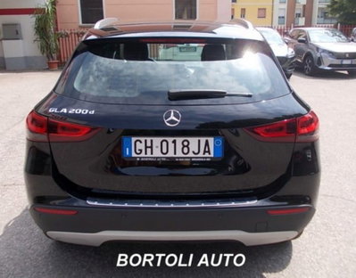 Mercedes-Benz GLA SUV 200 d Business Extra auto (4)