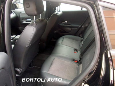 Mercedes-Benz GLA SUV 200 d Business Extra auto (9)
