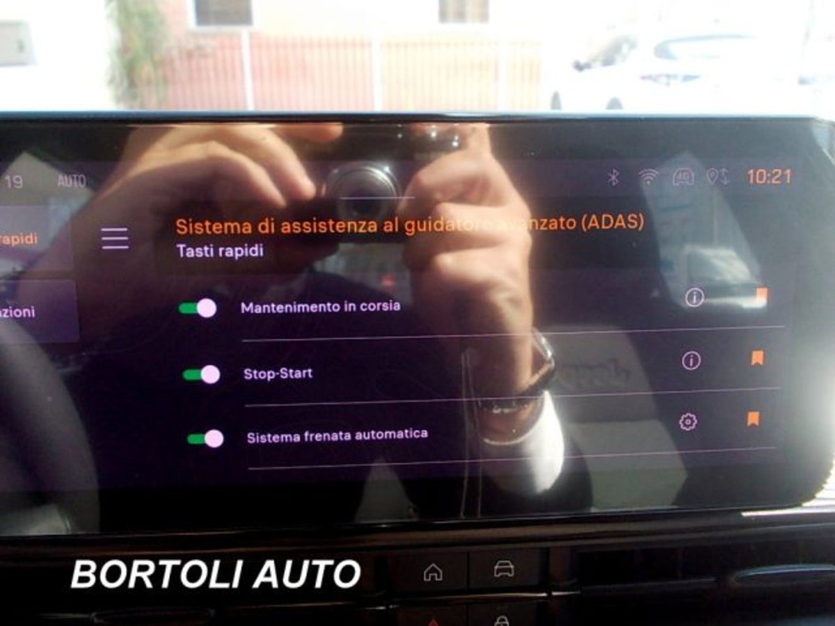 Jeep Avenger 1.2 turbo Summit fwd 100cv (19)