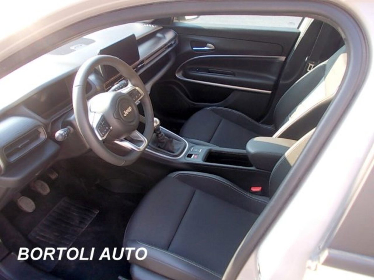 Jeep Avenger 1.2 turbo Summit fwd 100cv (7)