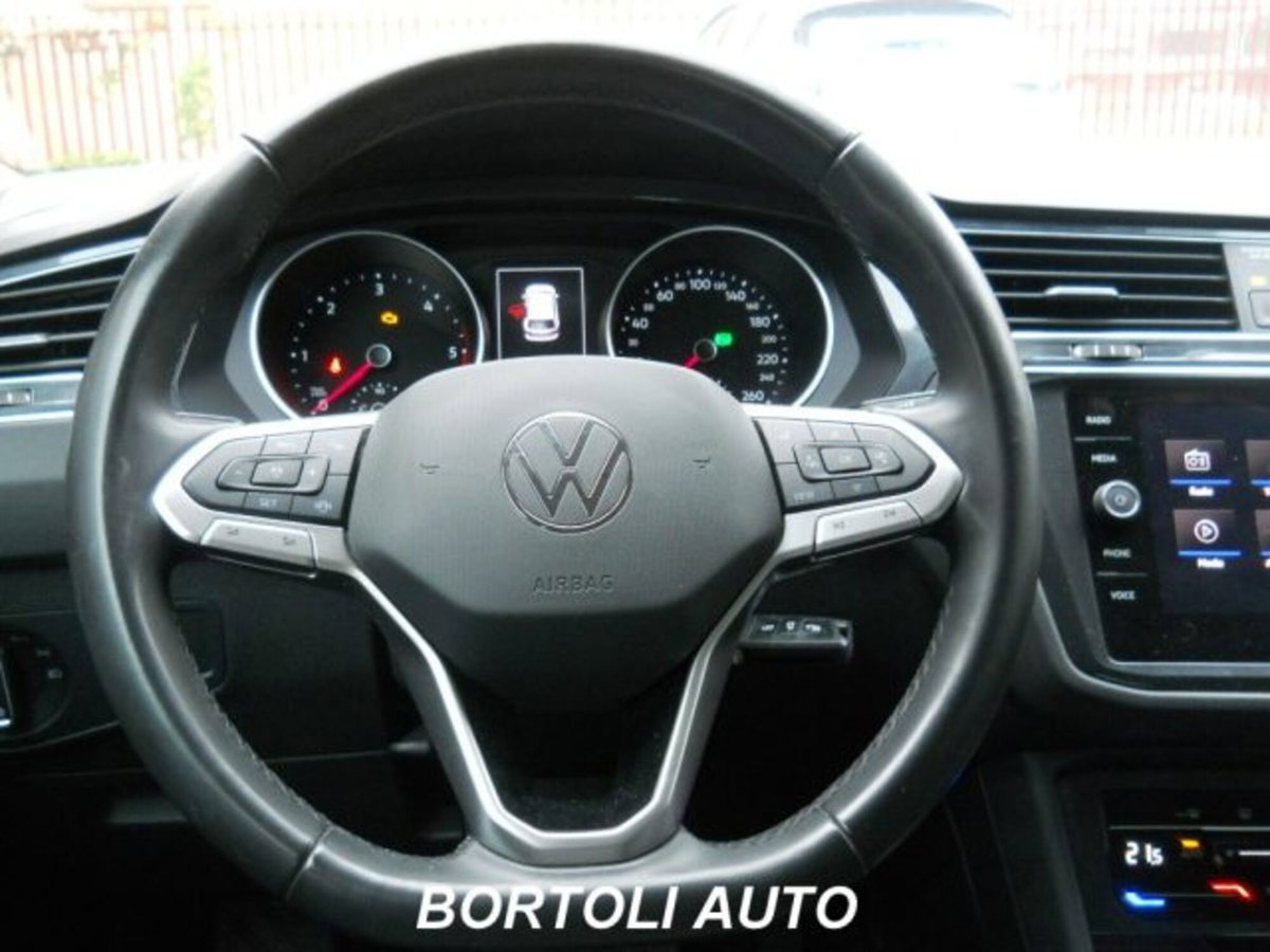 Volkswagen Tiguan 2.0 TDI 150 CV SCR DSG 4MOTION Life (11)