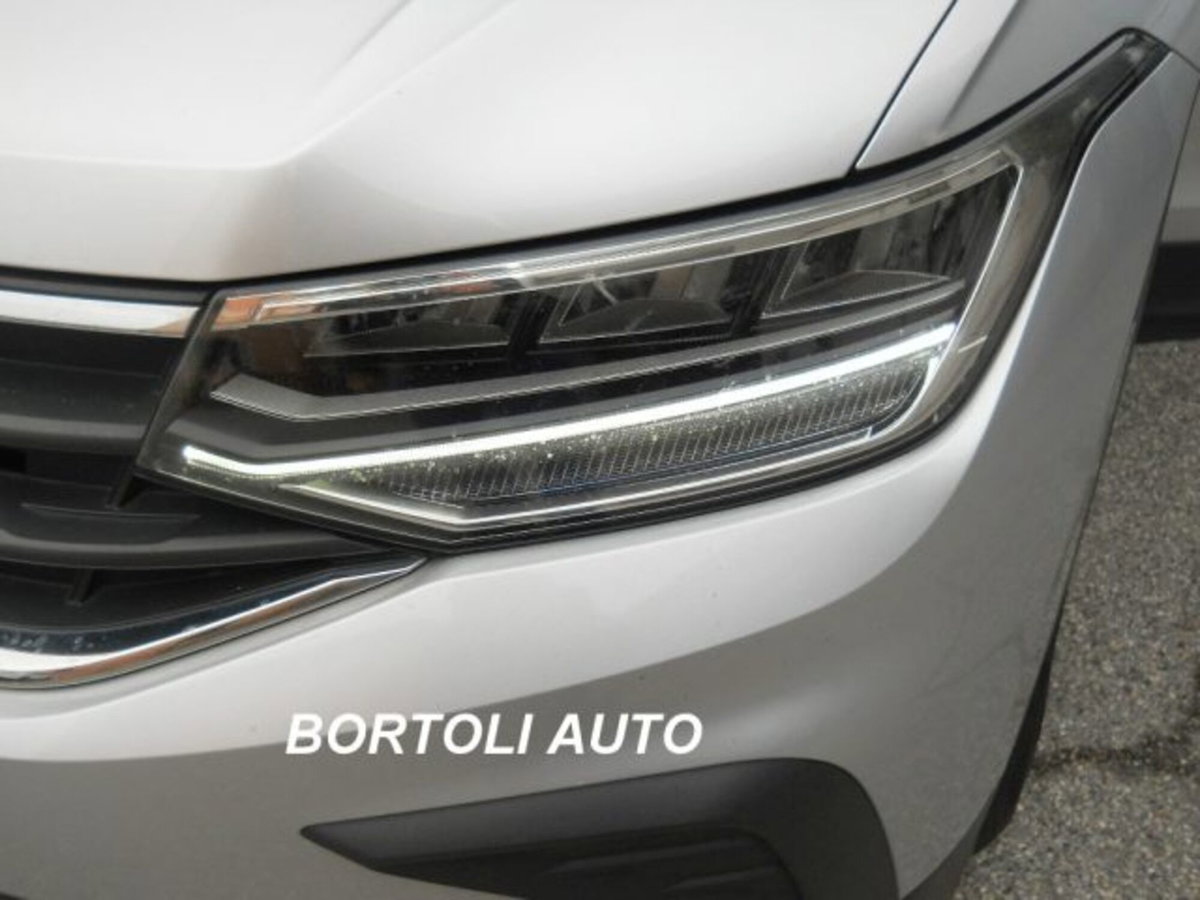 Volkswagen Tiguan 2.0 TDI 150 CV SCR DSG 4MOTION Life (15)