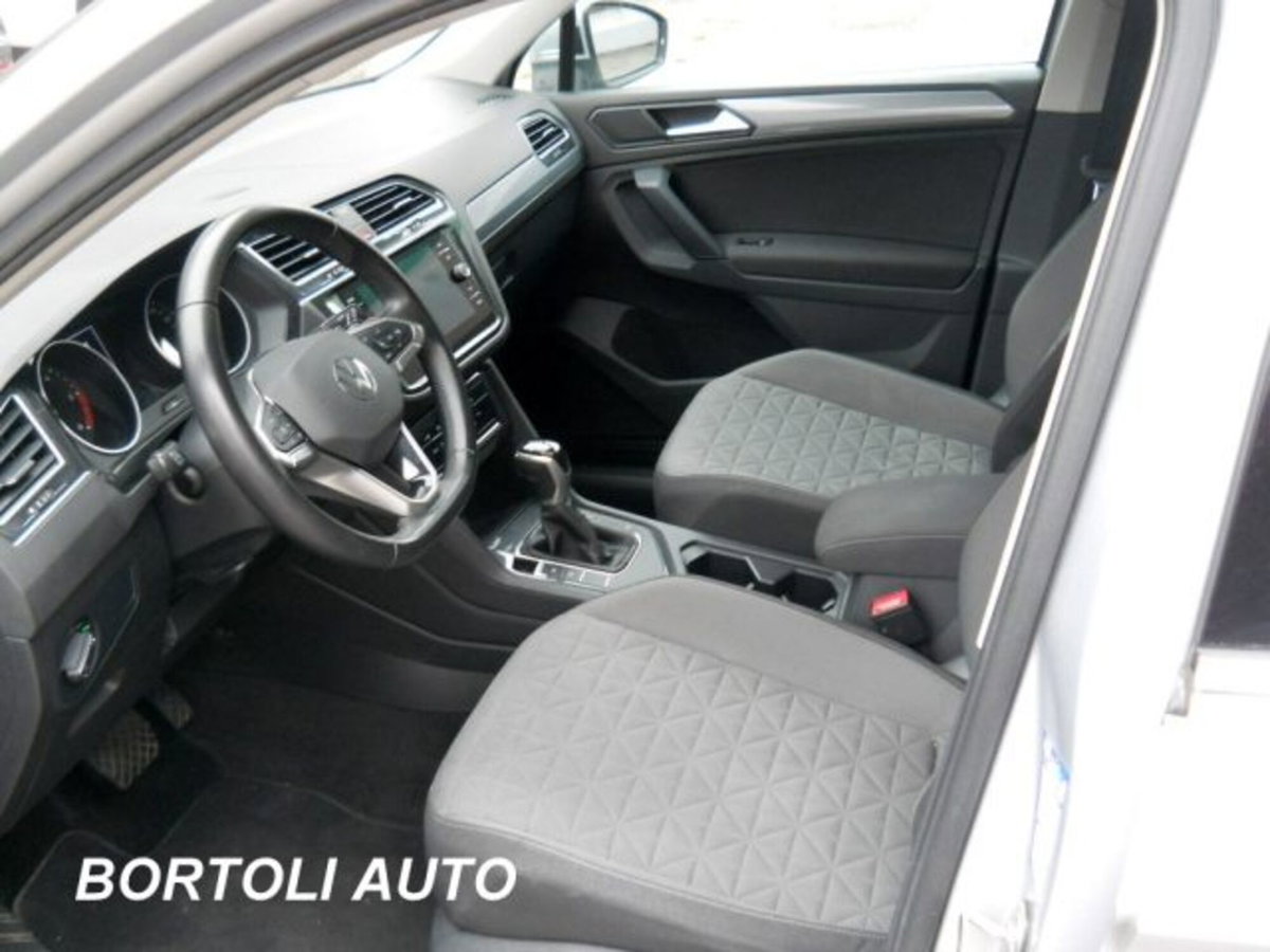 Volkswagen Tiguan 2.0 TDI 150 CV SCR DSG 4MOTION Life (8)