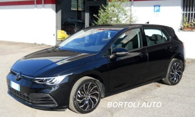 Volkswagen Golf Variant 1.0 eTSI EVO DSG Life usata
