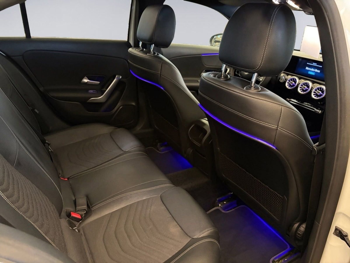 Mercedes-Benz Classe A 180 d Automatic Sport (10)