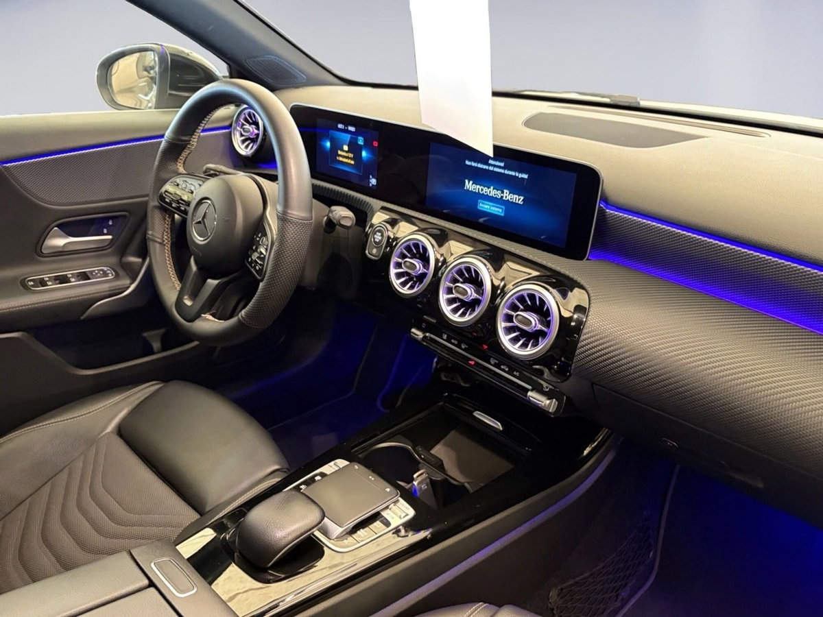 Mercedes-Benz Classe A 180 d Automatic Sport (8)