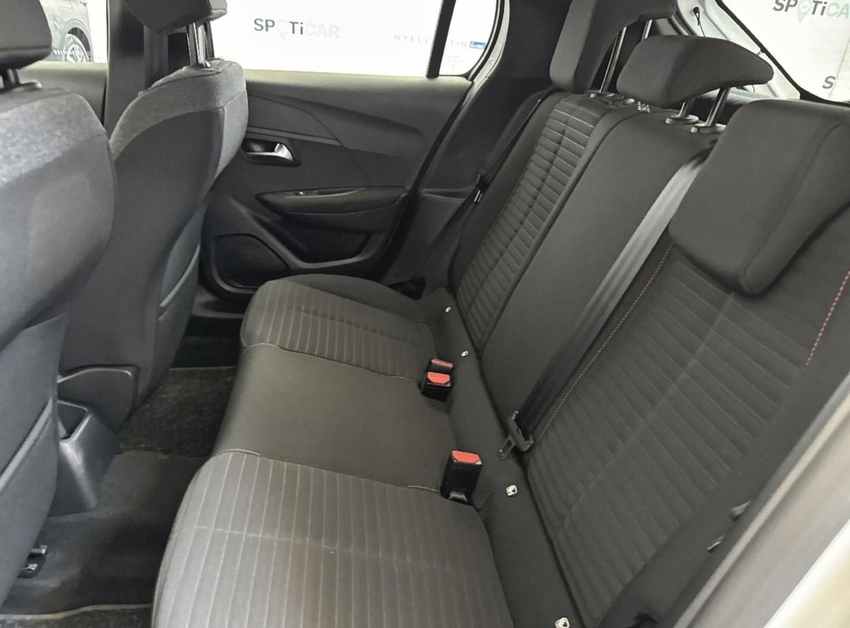 Peugeot 208 PureTech 100 Stop&Start EAT8 5 porte Active Pack (8)