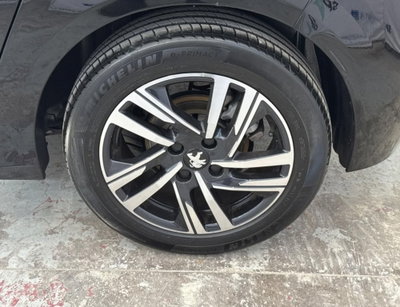 Peugeot 208 PureTech 100 Stop&Start 5 porte Allure (9)