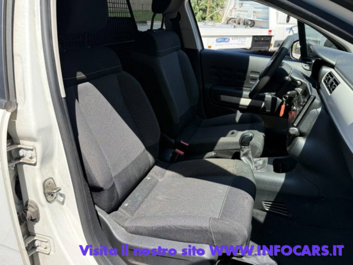Citroen C3 BlueHDi 75 S&S Van Live (6)