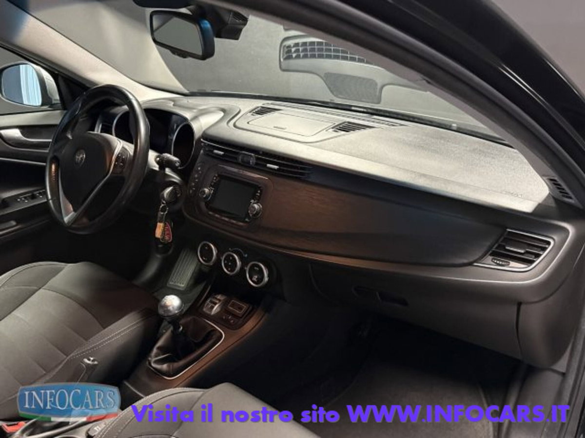 Alfa Romeo Giulietta 1.6 JTDm Super 120cv (12)