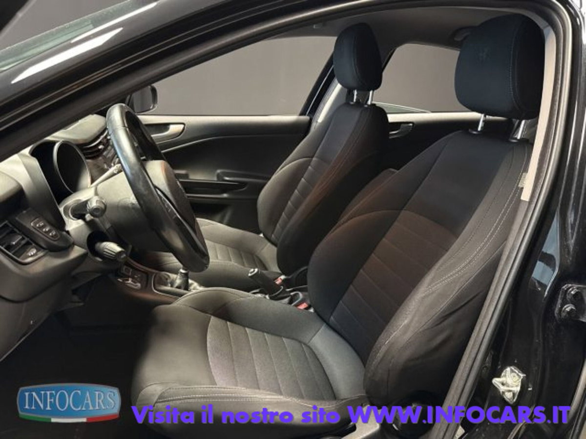 Alfa Romeo Giulietta 1.6 JTDm Super 120cv (5)