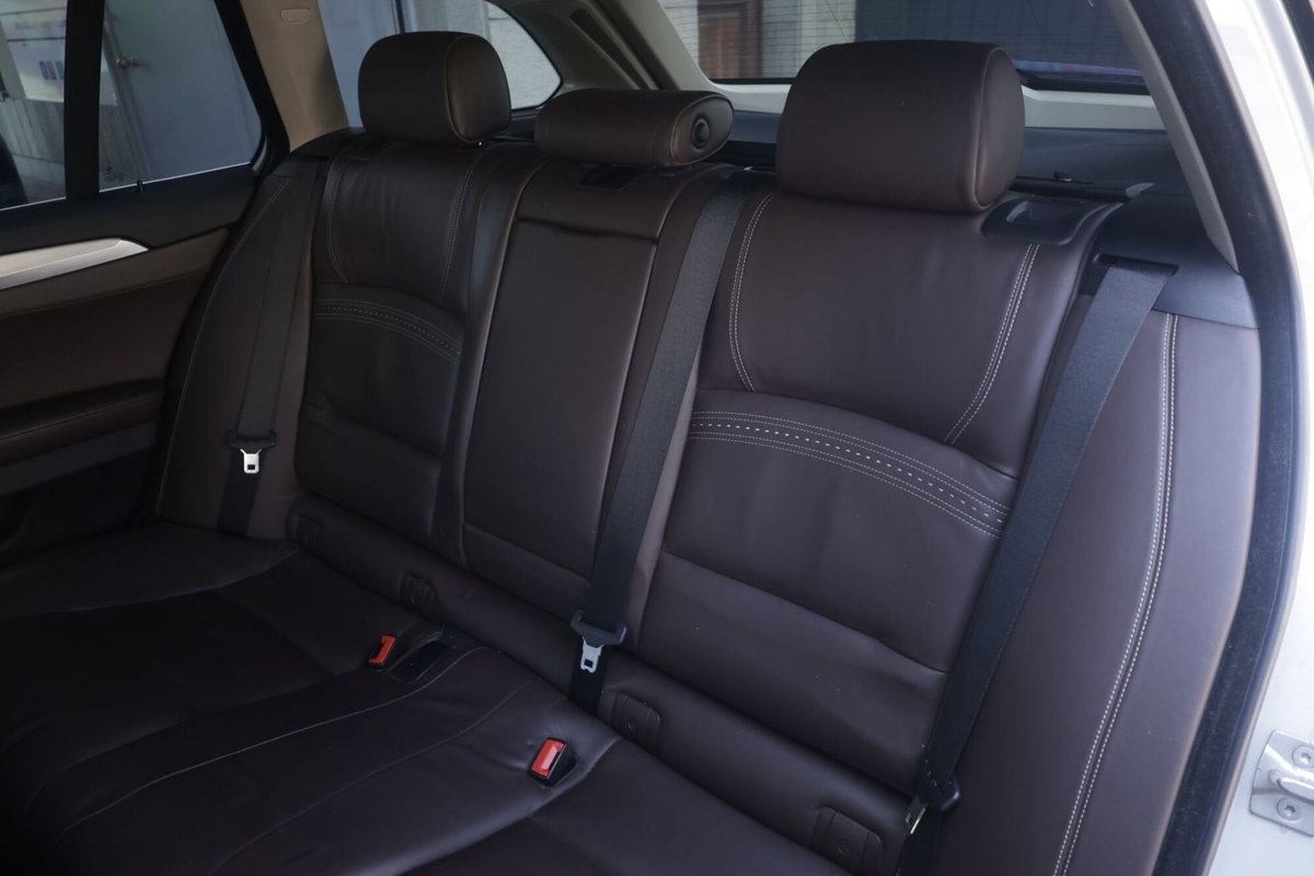 BMW Serie 5 Touring 525d xDrive  Luxury (3)