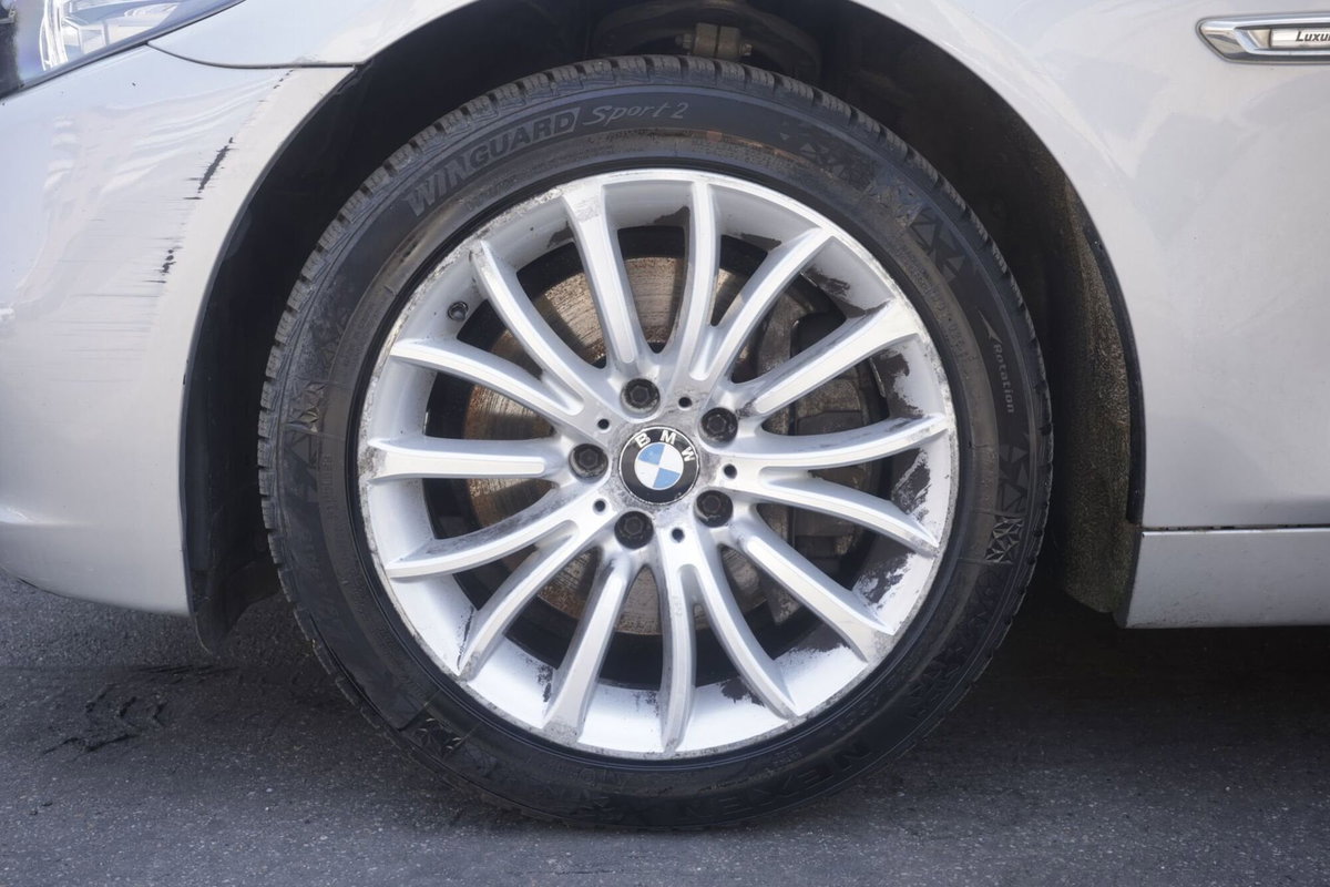 BMW Serie 5 Touring 525d xDrive  Luxury (5)