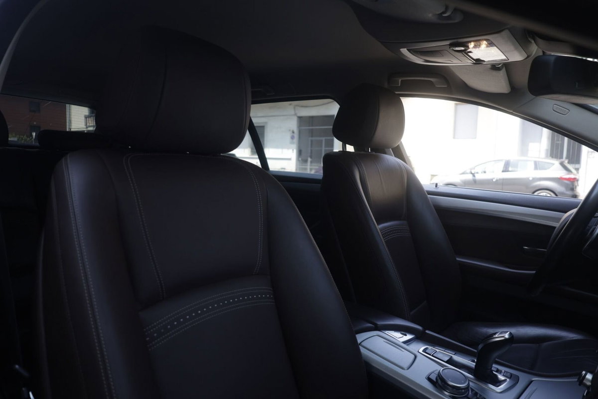 BMW Serie 5 Touring 525d xDrive  Luxury (6)
