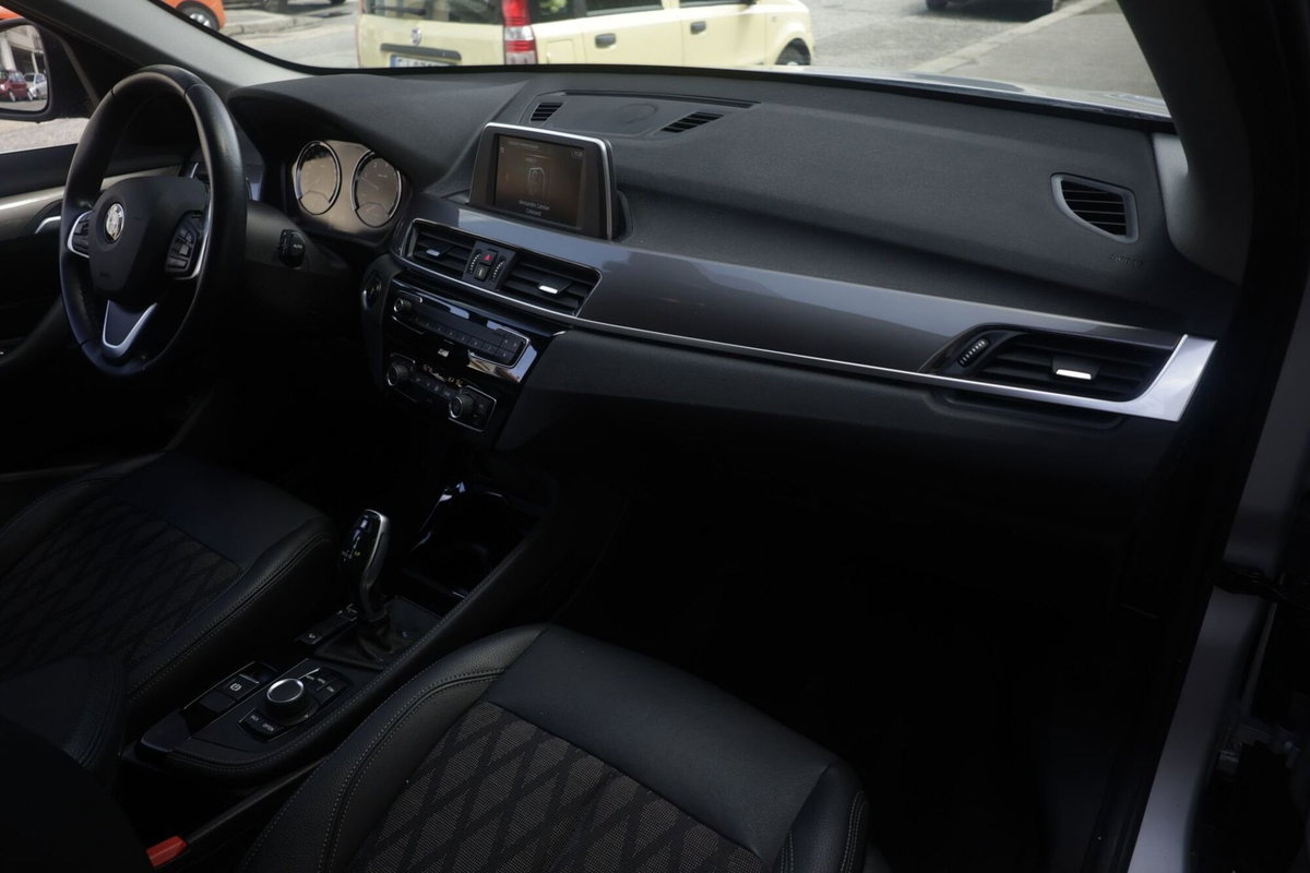 BMW X1 sDrive 18d xLine (8)