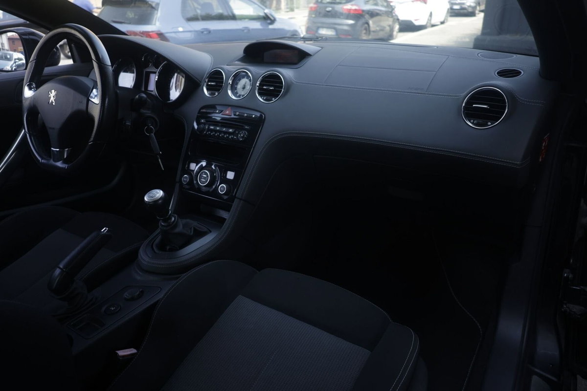 Peugeot RCZ 1.6 THP 156CV (10)