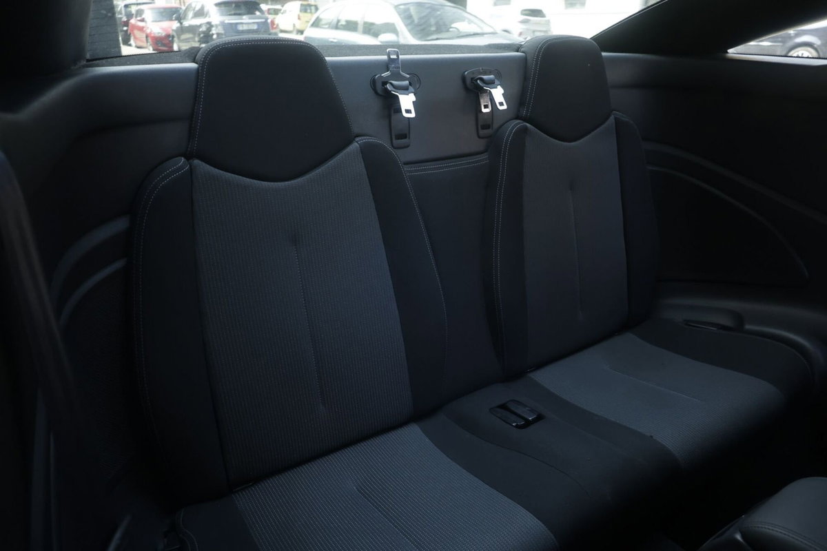 Peugeot RCZ 1.6 THP 156CV (12)