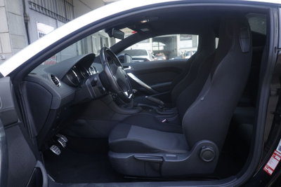 Peugeot RCZ 1.6 THP 156CV (16)
