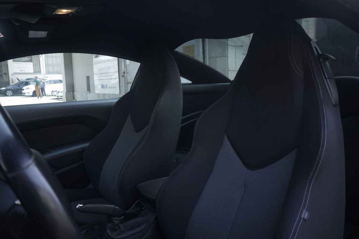 Peugeot RCZ 1.6 THP 156CV (3)