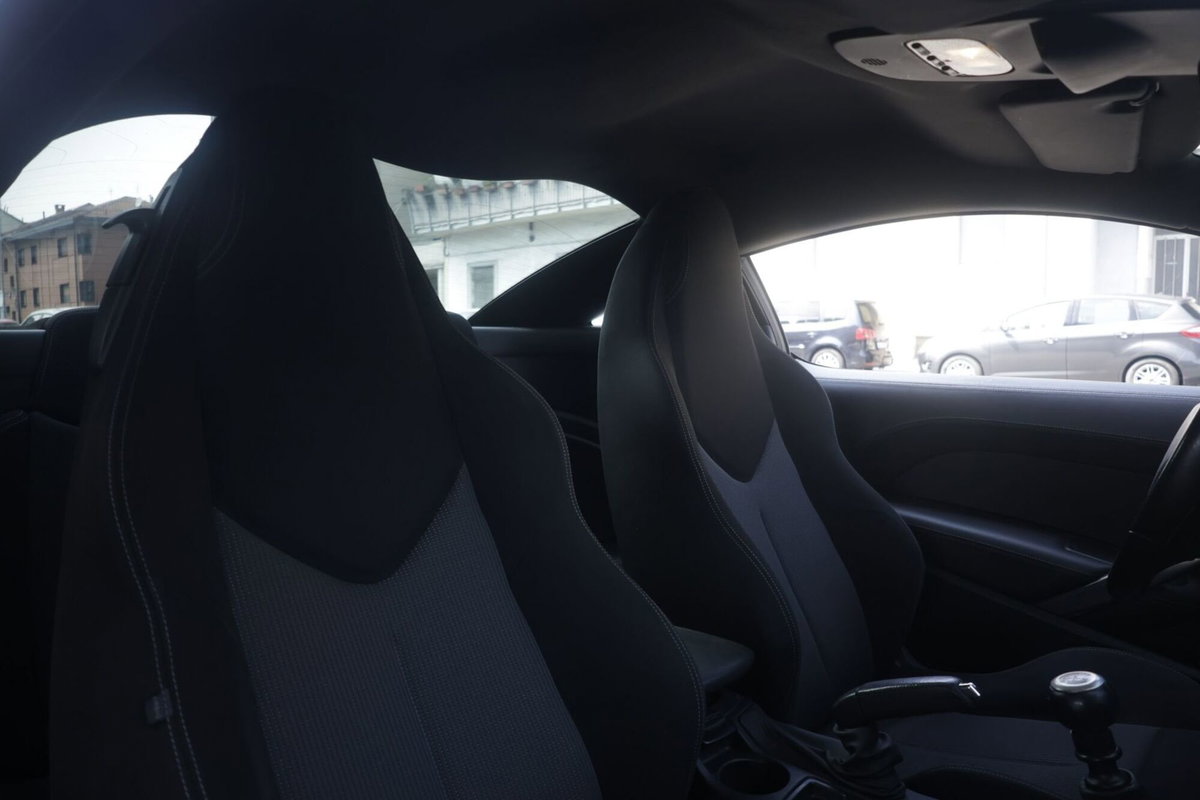 Peugeot RCZ 1.6 THP 156CV (7)