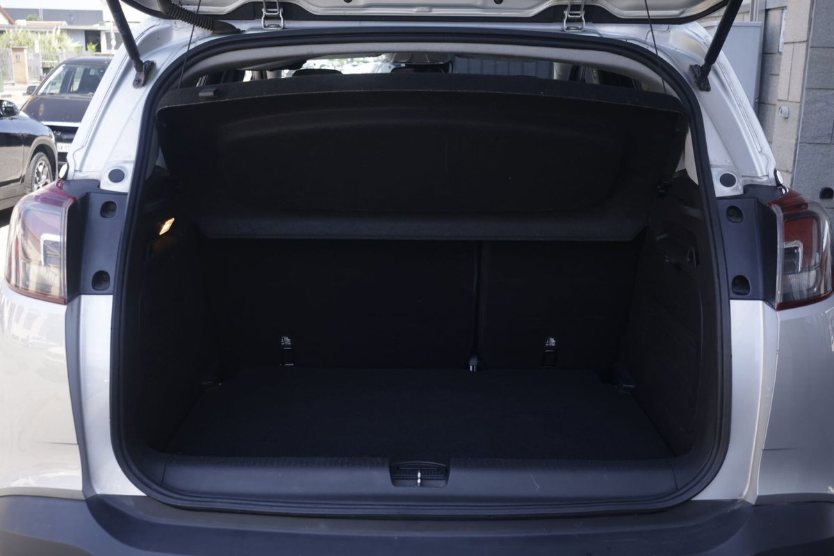 Opel Crossland X 1.5 ECOTEC D 120 CV Start&Stop aut. Ultimate (18)