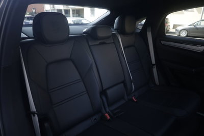 Porsche Cayenne 3.0 V6 Platinum Edition (15)