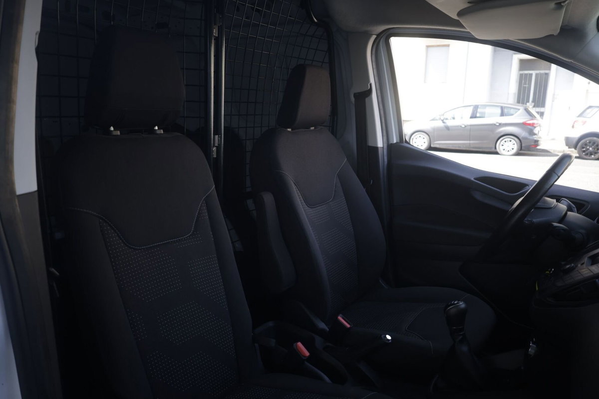 Ford Transit Courier 1.5 TDCi 75CV  Trend (2)