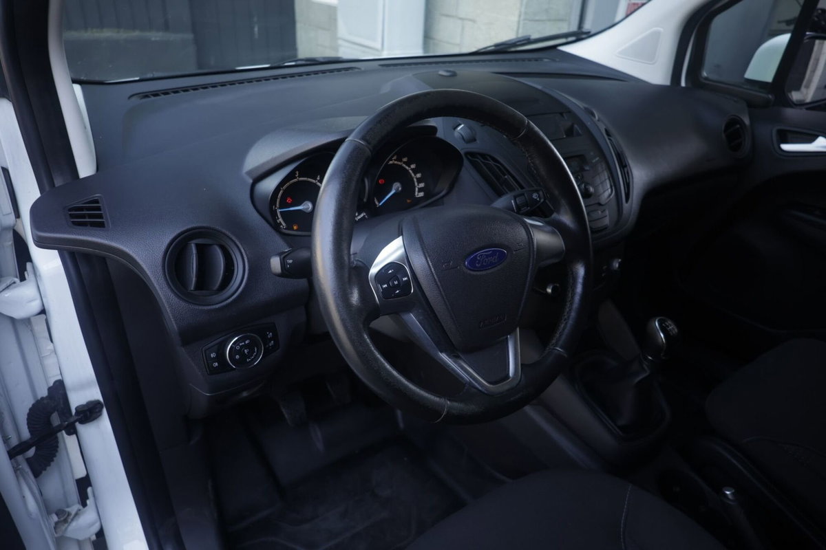 Ford Transit Courier 1.5 TDCi 75CV  Trend (9)